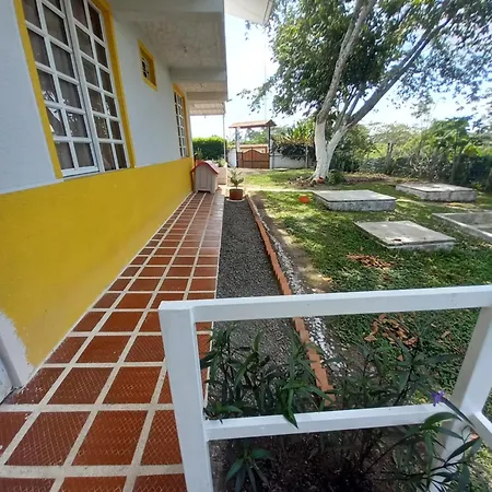 Alojamiento Sol De Maiz Quimbaya Exterior photo