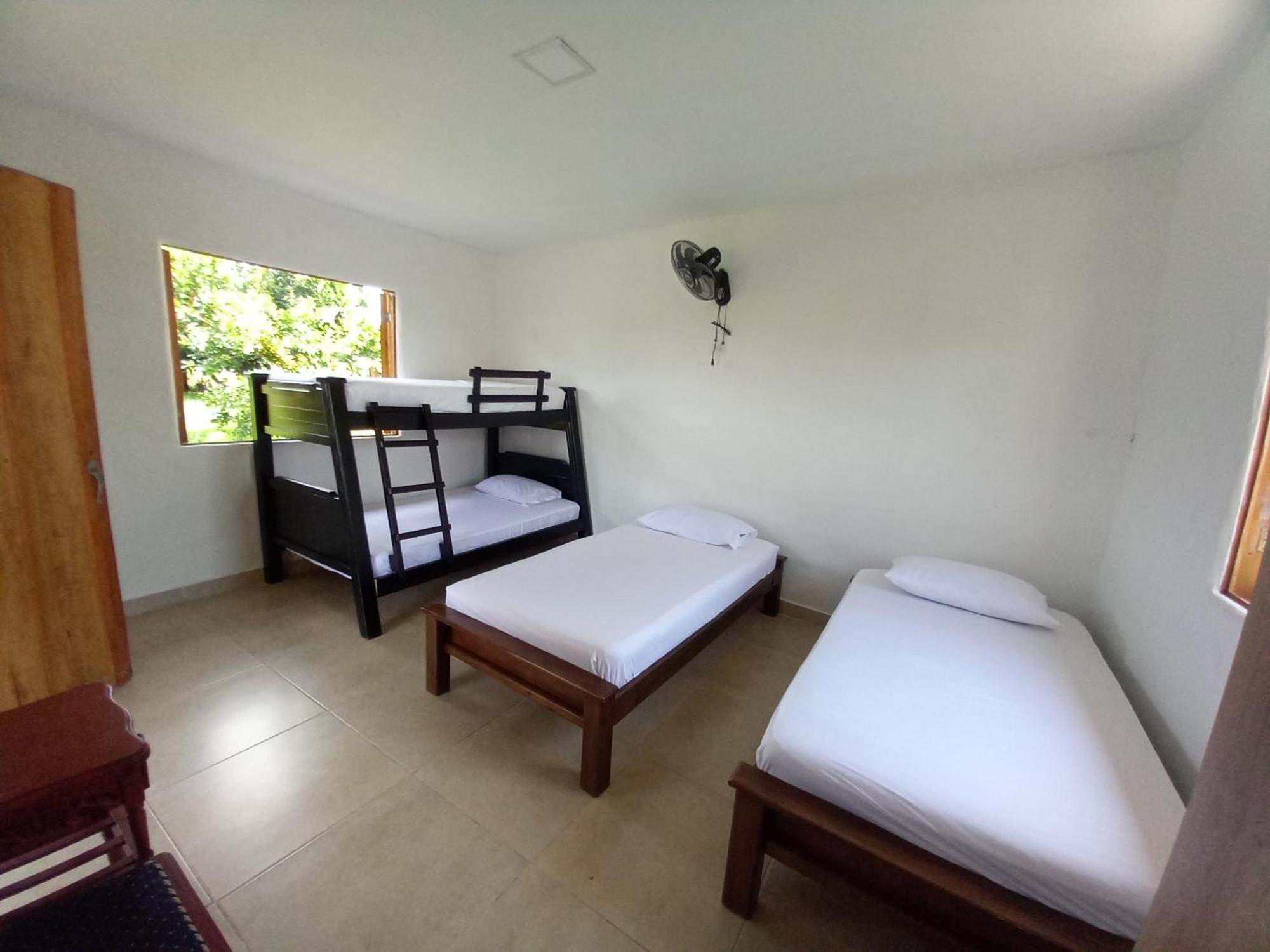 Lodge Sol De Maiz