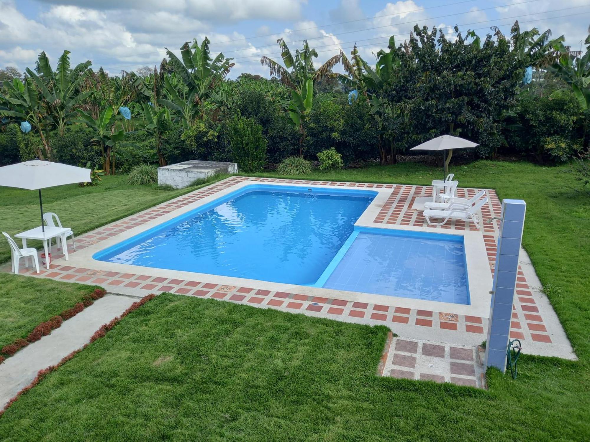 Lodge Sol De Maiz